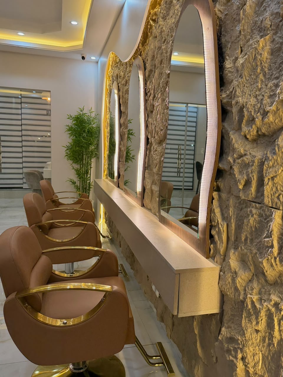 Espace coiffure du salon Indiliah Beauty à Ouakam